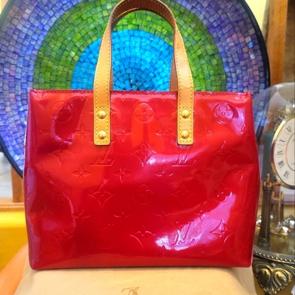 Louis Vuitton Handbags - 🔥Louis Vuitton 2007 pre-owned Reade PM tote bag in Excellent condition ➕️COA